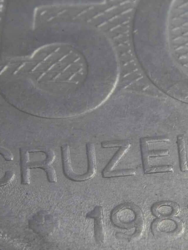 cropped moeda cinquenta cruzeiros canva.jpg