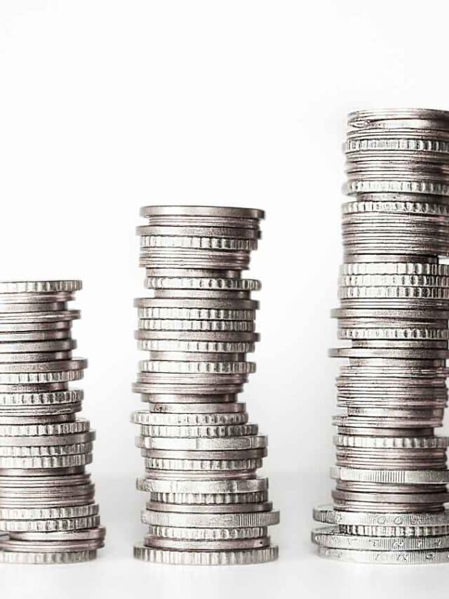cropped pilhas moedas crescimento canva.jpg