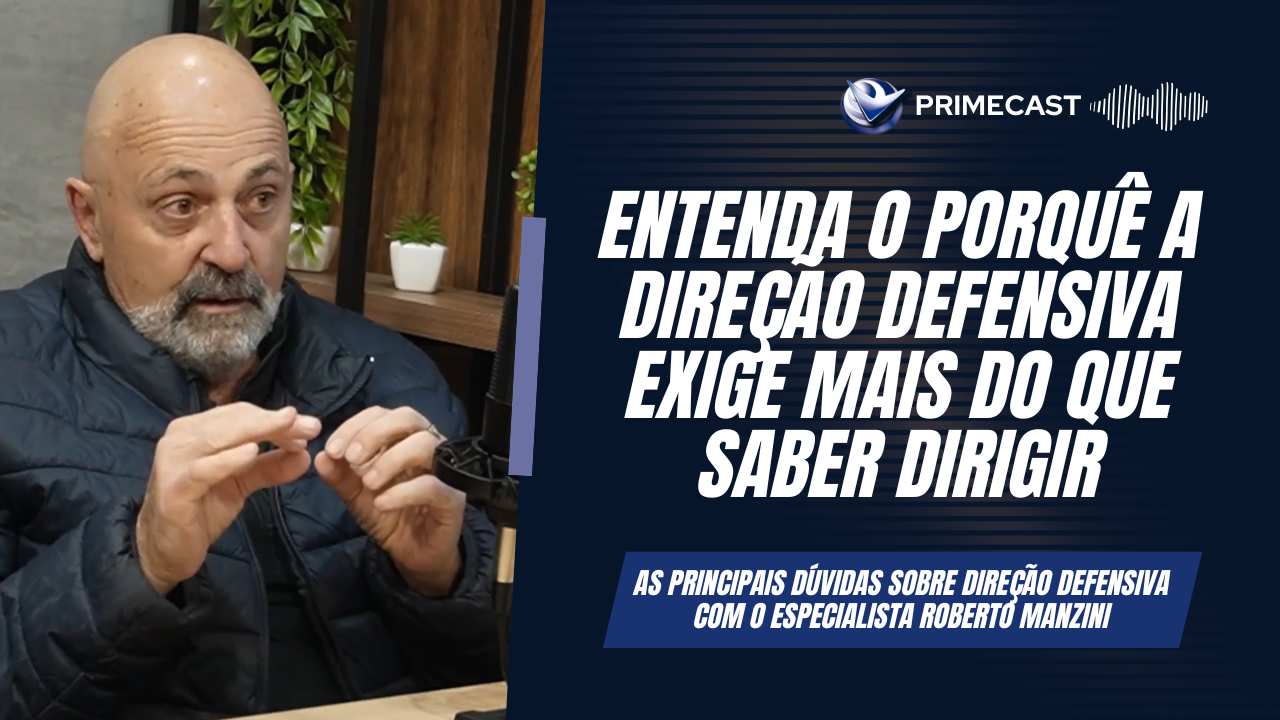 Roberto Manzini explicando o porque o condutor de veiculo blindado precisa de direção defensiva